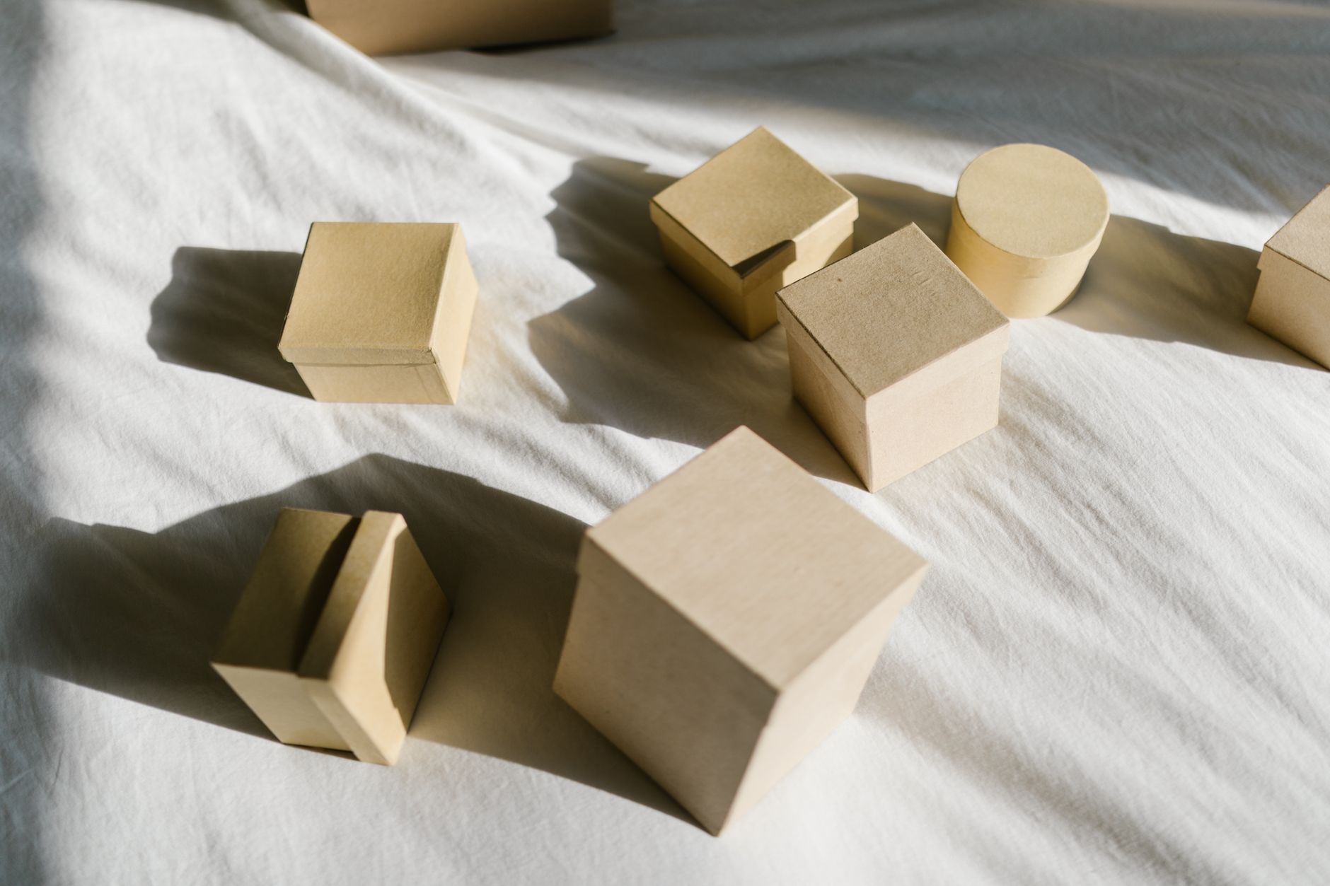 Paper packaging materials, illustrative photograph